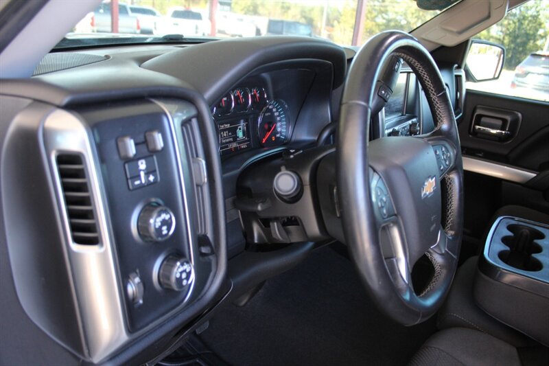 2018 Chevrolet Silverado 1500 LT - Photo 18 - Lexington, SC 29073