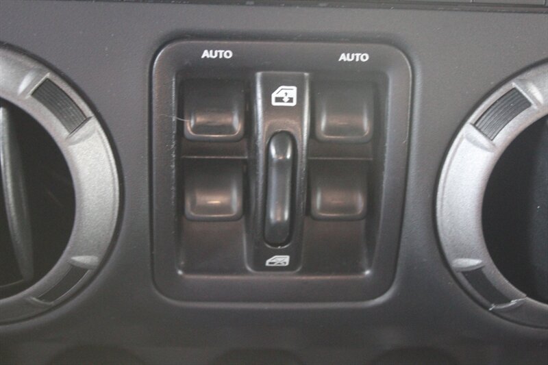 2017 Jeep Wrangler Unlimited Sport - Photo 23 - Lexington, SC 29073
