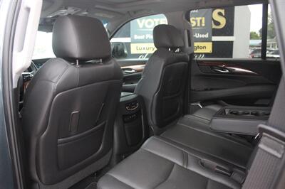 2019 Cadillac Escalade Luxury   - Photo 18 - Lexington, SC 29073