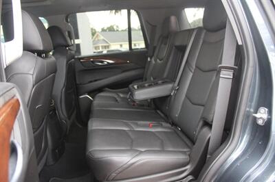 2019 Cadillac Escalade Luxury   - Photo 19 - Lexington, SC 29073