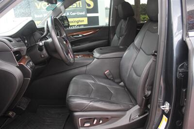 2019 Cadillac Escalade Luxury   - Photo 16 - Lexington, SC 29073