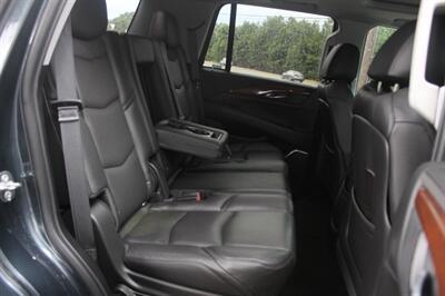 2019 Cadillac Escalade Luxury   - Photo 25 - Lexington, SC 29073