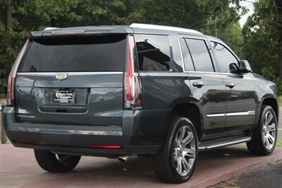 2019 Cadillac Escalade Luxury   - Photo 9 - Lexington, SC 29073