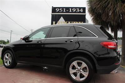 2017 Mercedes-Benz GLC GLC 300 - Photo 16 - Lexington, SC 29073