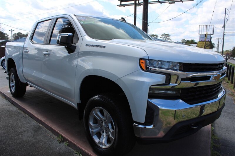 2020 Chevrolet Silverado 1500 LT - Photo 9 - Lexington, SC 29073