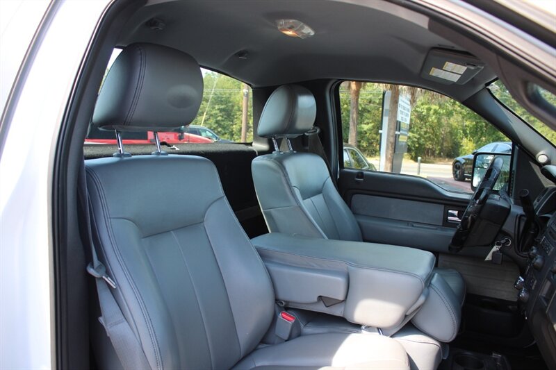 2013 Ford F-150 XL photo 19