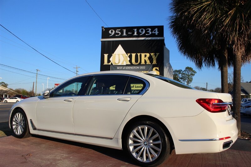 2016 BMW 740i - Photo 14 - Lexington, SC 29073