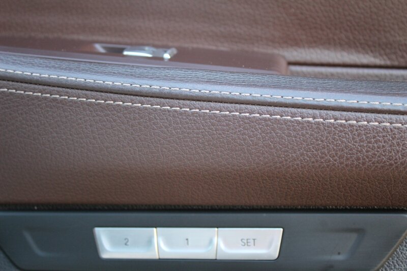 2016 BMW 740i - Photo 32 - Lexington, SC 29073