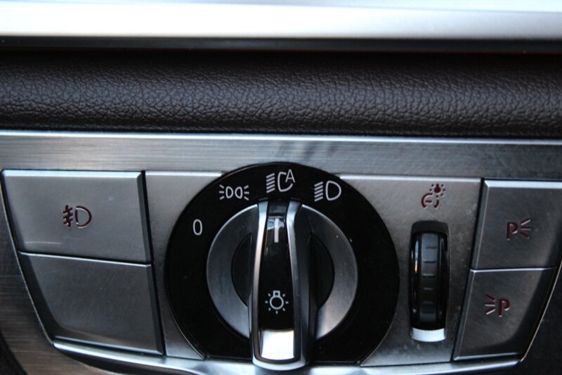 2016 BMW 740i - Photo 48 - Lexington, SC 29073