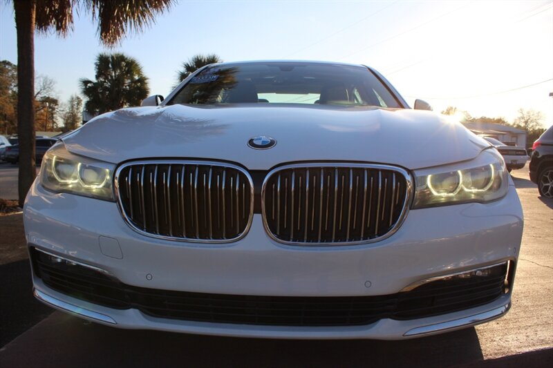 2016 BMW 740i - Photo 6 - Lexington, SC 29073