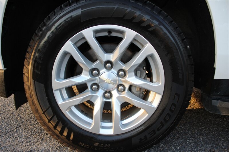 2021 Chevrolet Suburban LT - Photo 53 - Lexington, SC 29073