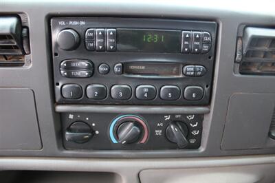 2000 Ford F-450 Super Duty   - Photo 20 - Lexington, SC 29073