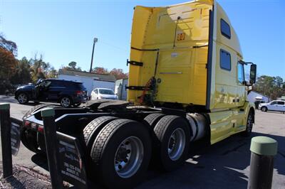 2015 Volvo VNL   - Photo 3 - Lexington, SC 29073