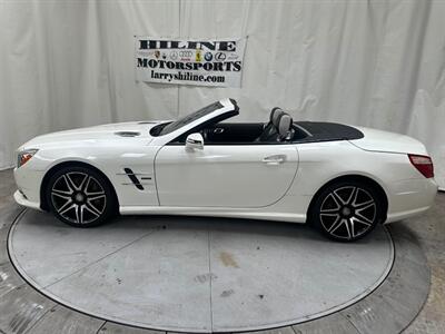 2015 Mercedes-Benz SL 550  WHITE ARROW - Photo 1 - Pottstown, PA 19464