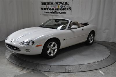 2000 Jaguar XK8   - Photo 2 - Pottstown, PA 19464