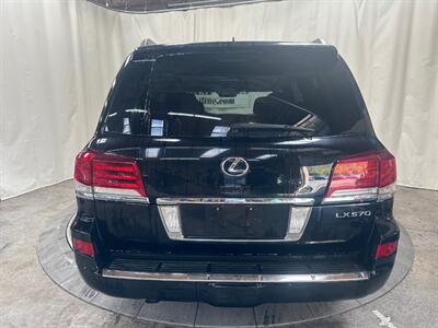 2013 Lexus LX 570   - Photo 4 - Pottstown, PA 19464