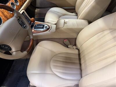 2005 Jaguar XK XK8 Convertible - Photo 14 - Pottstown, PA 19464