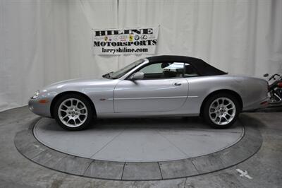 2001 Jaguar XKR XKR   - Photo 9 - Pottstown, PA 19464