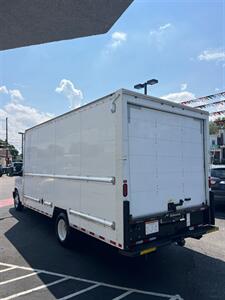 2018 GMC Medium Duty Magnavan 3500   - Photo 6 - Philadelphia, PA 19135