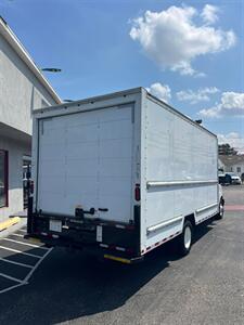 2018 GMC Medium Duty Magnavan 3500   - Photo 4 - Philadelphia, PA 19135