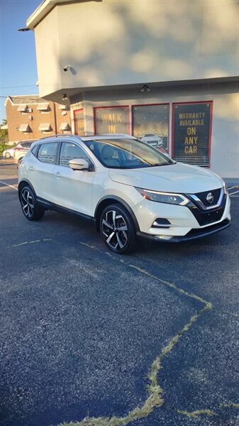 2020 Nissan Rogue Sport SL - Photo 1 - Philadelphia, PA 19135