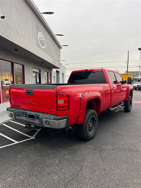 2013 Chevrolet Silverado 2500HD LT photo 4