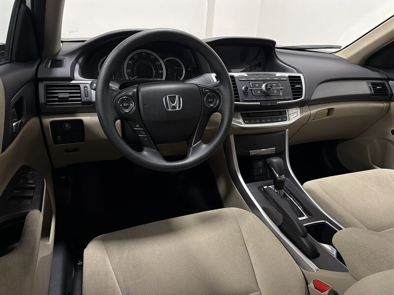 2013 Honda Accord LX - Photo 10 - West Bountiful, UT 84087