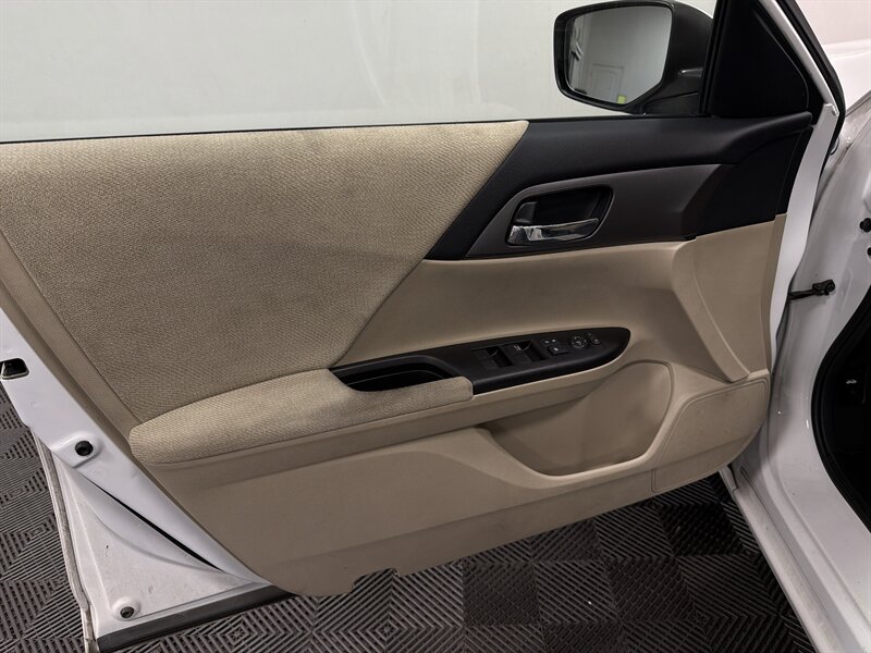 2013 Honda Accord LX - Photo 9 - West Bountiful, UT 84087