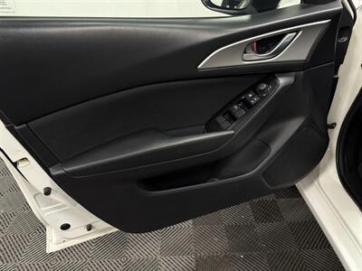 2017 Mazda Mazda3 Sport   - Photo 12 - West Bountiful, UT 84087