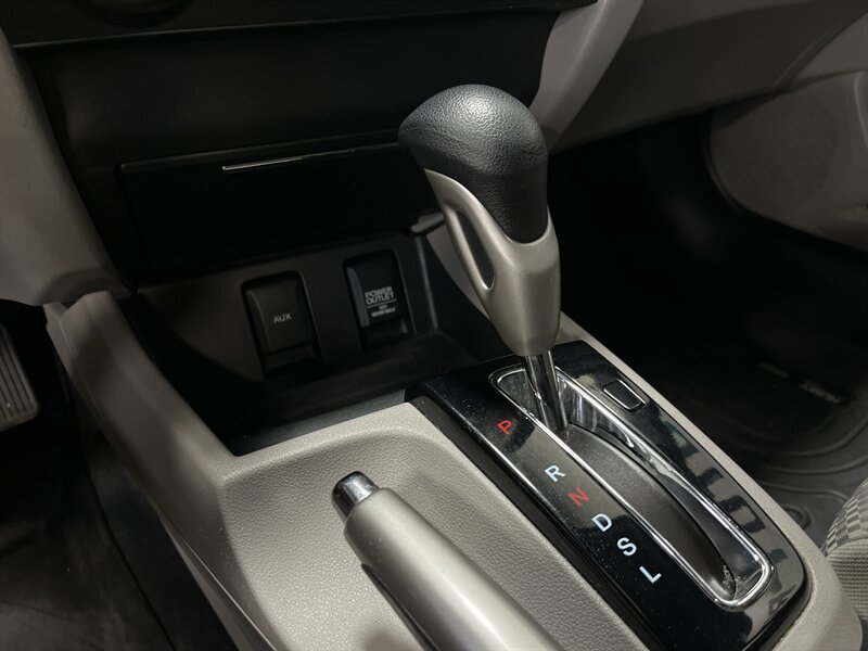 2015 Honda Civic LX - Photo 13 - West Bountiful, UT 84087