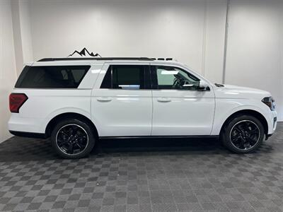 2022 Ford Expedition MAX Limited   - Photo 2 - West Bountiful, UT 84087