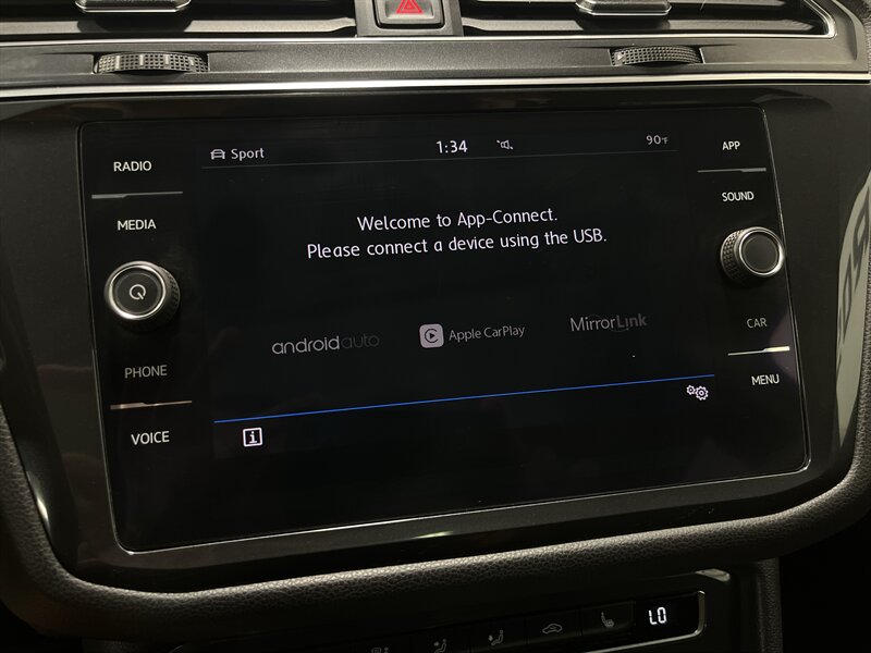 2018 Volkswagen Tiguan 2.0T SE 4Motion - Photo 18 - West Bountiful, UT 84087