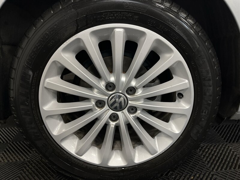 2016 Volkswagen Passat 1.8T SE - Photo 10 - West Bountiful, UT 84087