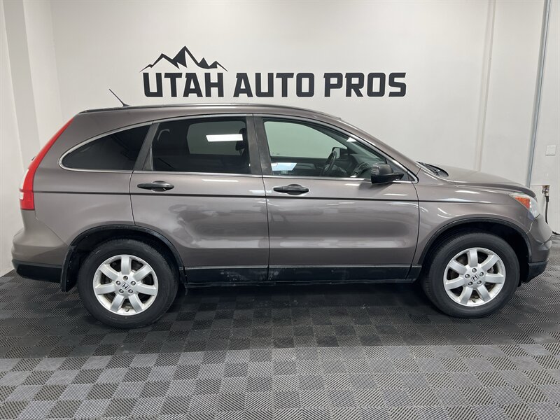 2011 Honda CR-V SE - Photo 2 - West Bountiful, UT 84087