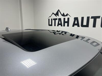 2014 Jeep Grand Cherokee Overland   - Photo 6 - West Bountiful, UT 84087