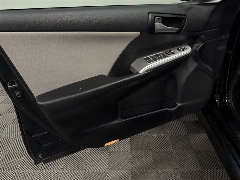2012 Toyota Camry SE V6 - Photo 14 - West Bountiful, UT 84087