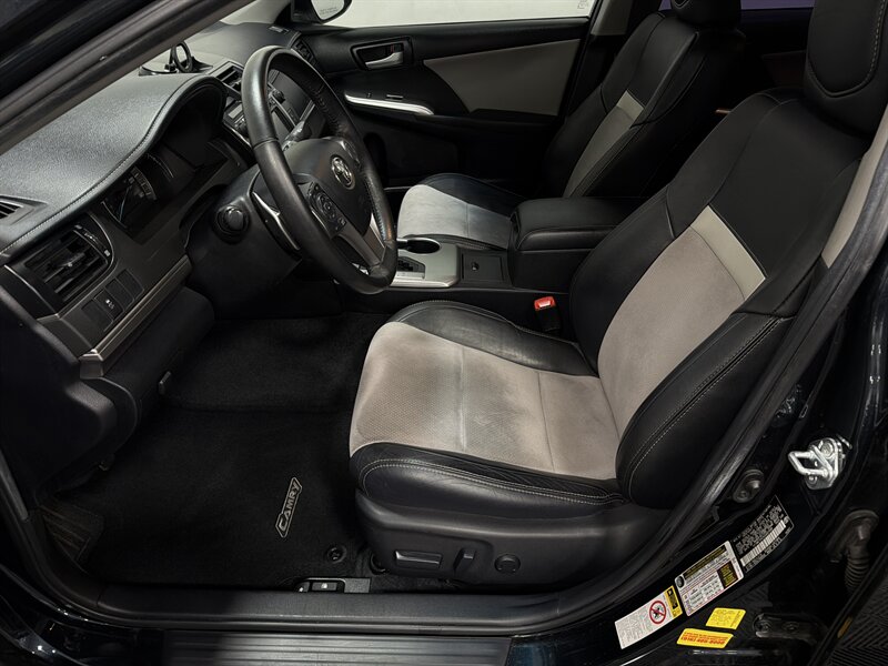 2012 Toyota Camry SE V6 - Photo 15 - West Bountiful, UT 84087