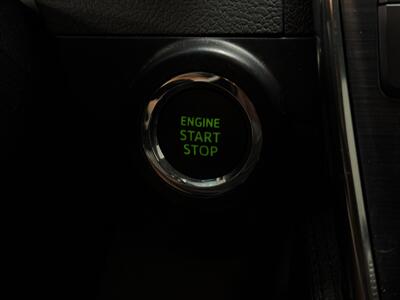 2012 Toyota Camry SE V6 - Photo 16 - West Bountiful, UT 84087