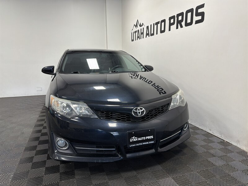 2012 Toyota Camry SE V6 - Photo 5 - West Bountiful, UT 84087