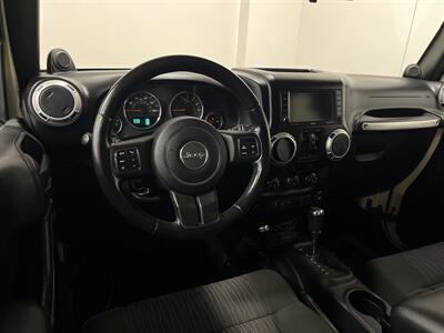 2011 Jeep Wrangler Unlimited Rubicon   - Photo 15 - West Bountiful, UT 84087