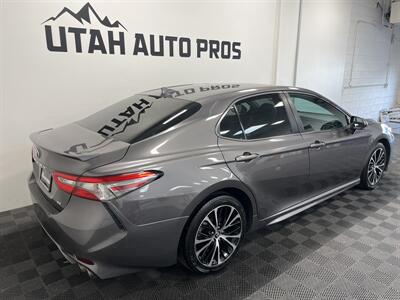 2019 Toyota Camry SE   - Photo 3 - West Bountiful, UT 84087