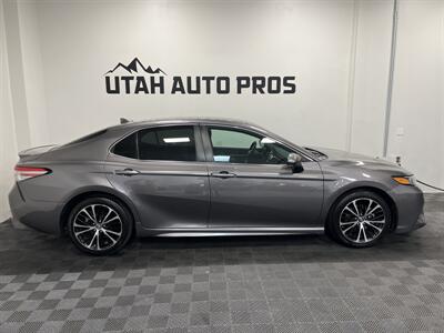 2019 Toyota Camry SE   - Photo 2 - West Bountiful, UT 84087