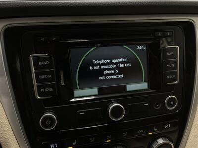 2012 Volkswagen Passat SE PZEV   - Photo 20 - West Bountiful, UT 84087