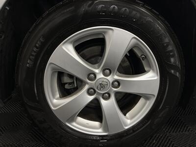 2014 Toyota Sienna LE 8-Passenger Auto Access Seat   - Photo 11 - West Bountiful, UT 84087