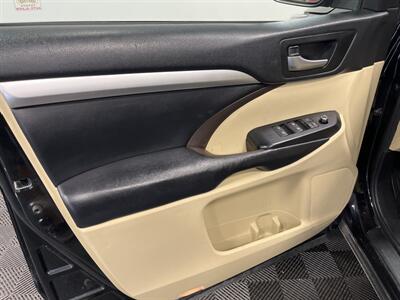2018 Toyota Highlander XLE   - Photo 19 - West Bountiful, UT 84087