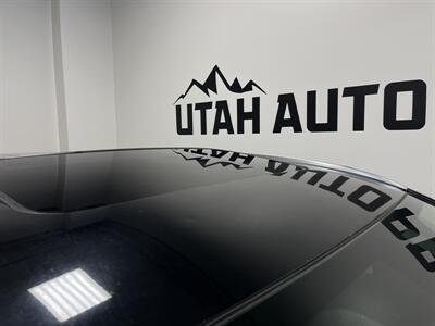 2018 Toyota Highlander XLE   - Photo 6 - West Bountiful, UT 84087
