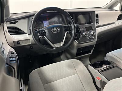 2015 Toyota Sienna LE 7-Passenger Auto Access Seat   - Photo 11 - West Bountiful, UT 84087