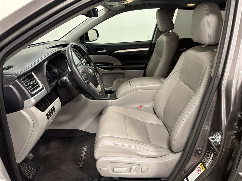 2015 Toyota Highlander XLE - Photo 14 - West Bountiful, UT 84087