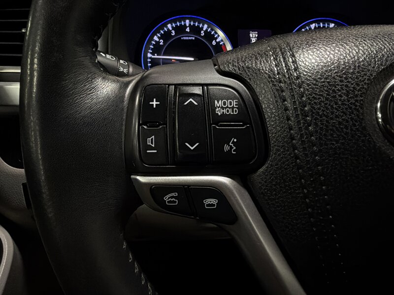 2015 Toyota Highlander XLE - Photo 23 - West Bountiful, UT 84087
