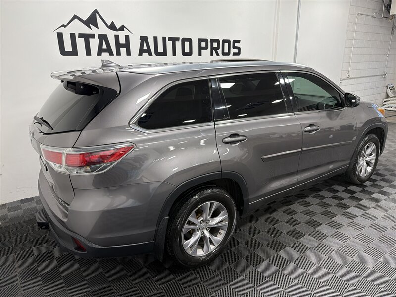 2015 Toyota Highlander XLE - Photo 3 - West Bountiful, UT 84087